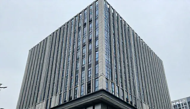 工装夹克的日常使用与保养技巧